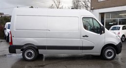 бус Renault Trafic