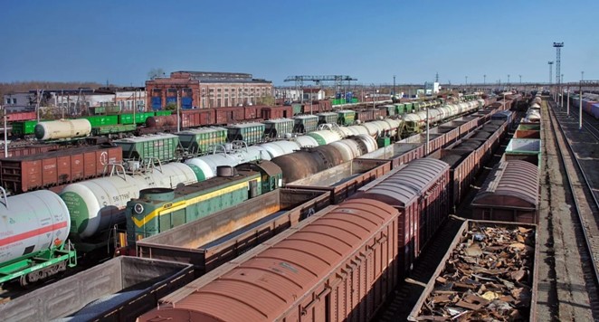 Заказать железнодорожные грузоперевозки в Киеве